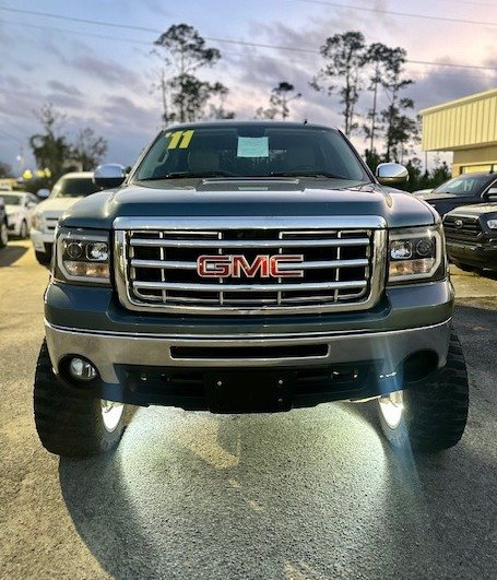 2011 GMC Sierra 1500 SLE photo 2