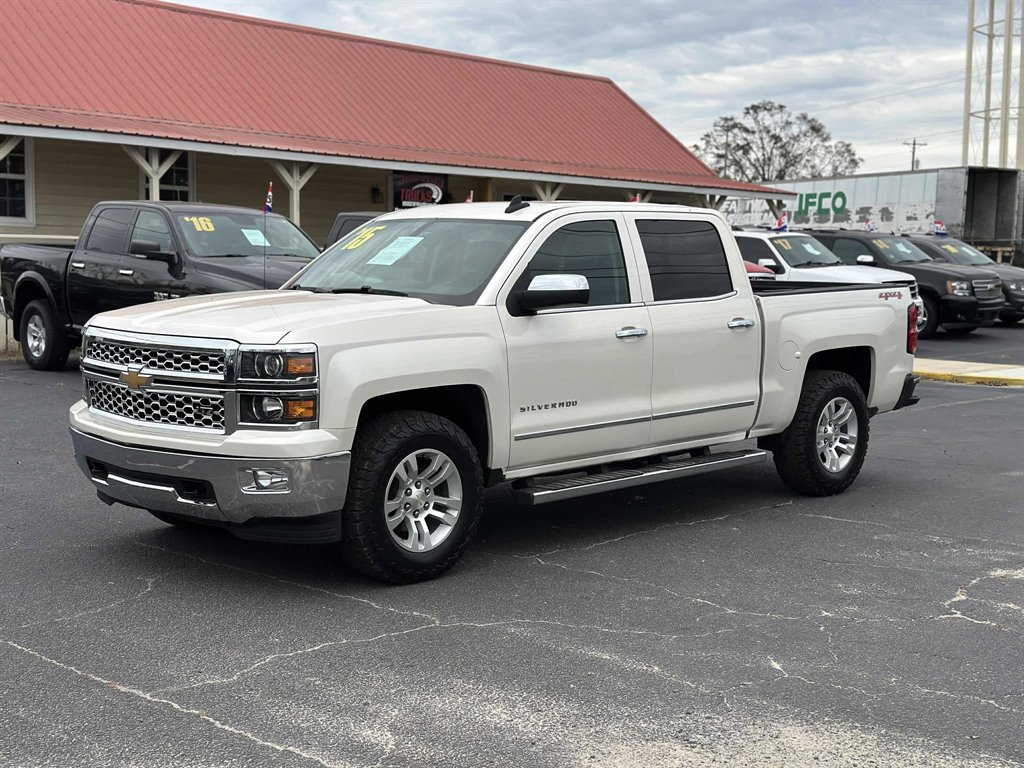 2015 Chevrolet Silverado 1500 LTZ photo 3