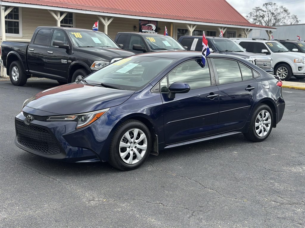 2020 Toyota Corolla LE photo 3