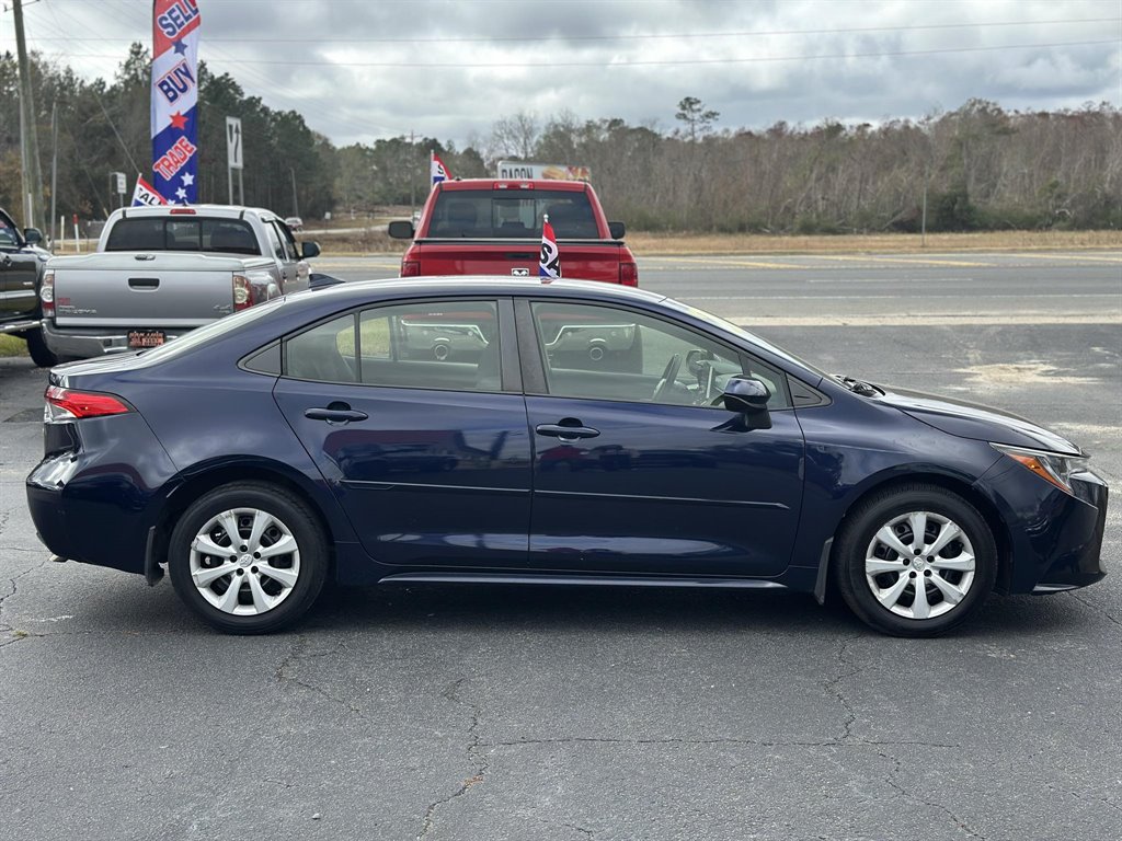 2020 Toyota Corolla LE photo 4