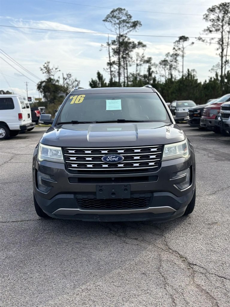 2016 Ford Explorer Limited's photo